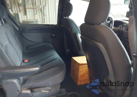 2002 Chrysler Town & Country Lx из США, поврежденный, VIN 2C4GP44392R501807